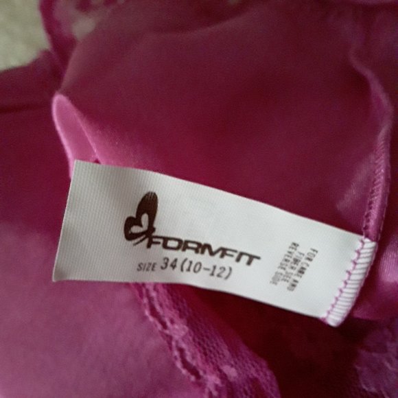 NWT Vintage FORMFIT Lace Trimmed Camisole - Picture 4 of 6